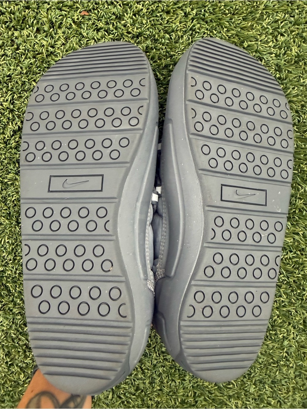 Nike Offline Pack sneakers in the Cool Grey size 7.5 - Picture 3 of 9